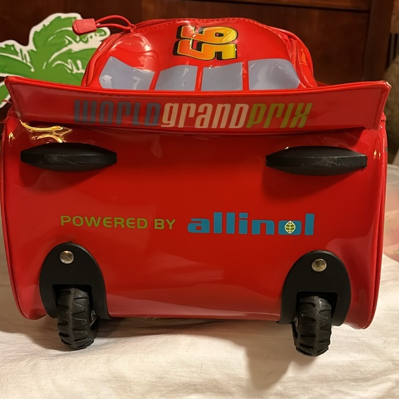 Disney Cars Lightning McQueen Rolling Suitcase - Picture 6 of 10